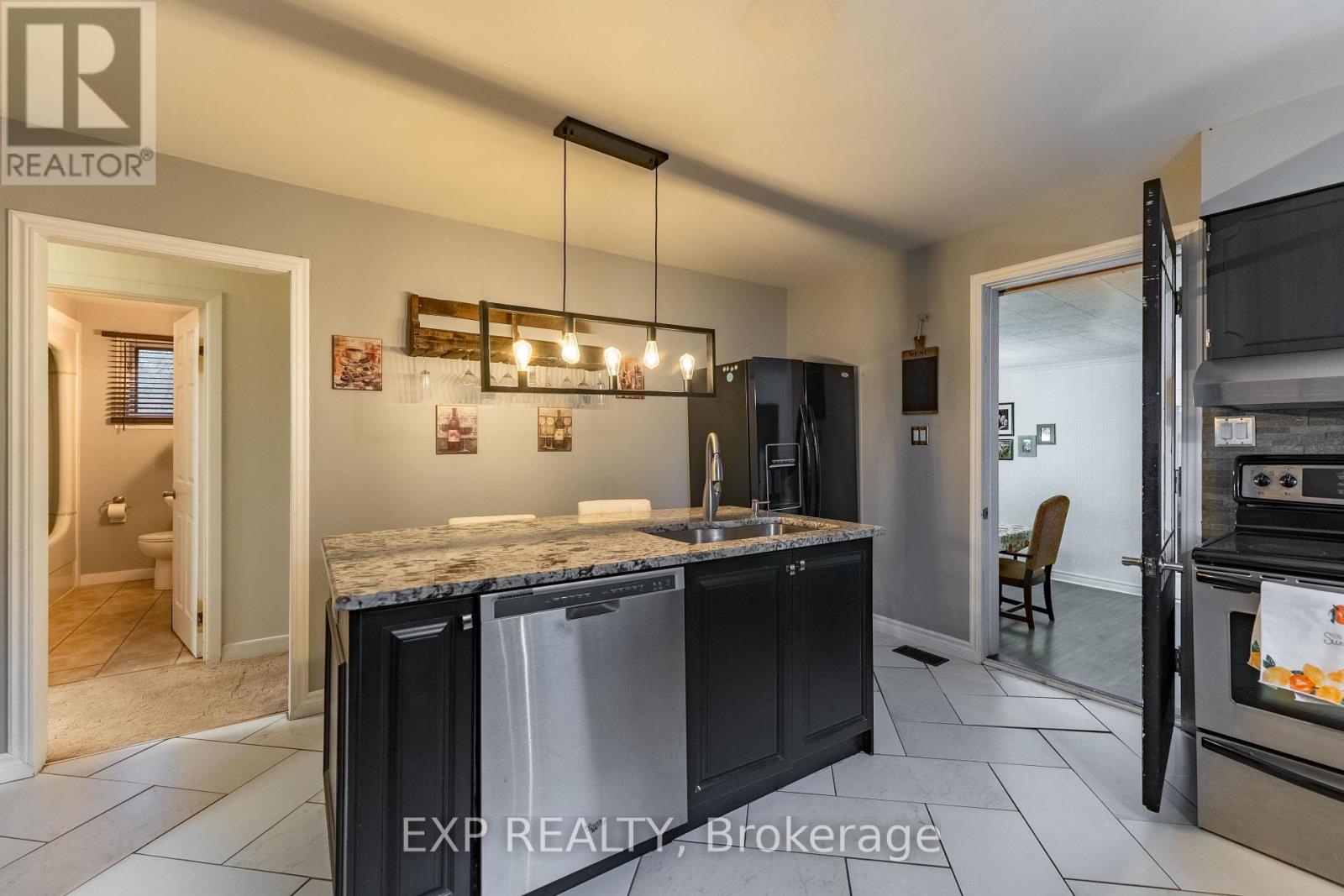 635 Front Road W, Champlain, Ontario  K0B 1K0 - Photo 13 - X12597936