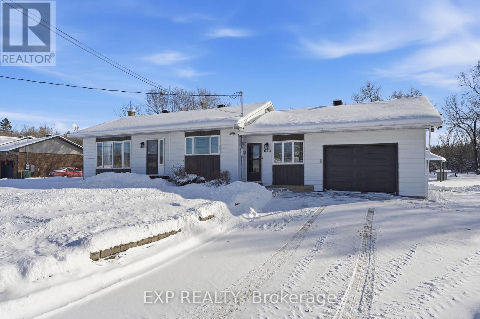 635 Front Road W, Champlain, Ontario  K0B 1K0 - Photo 2 - X12597936