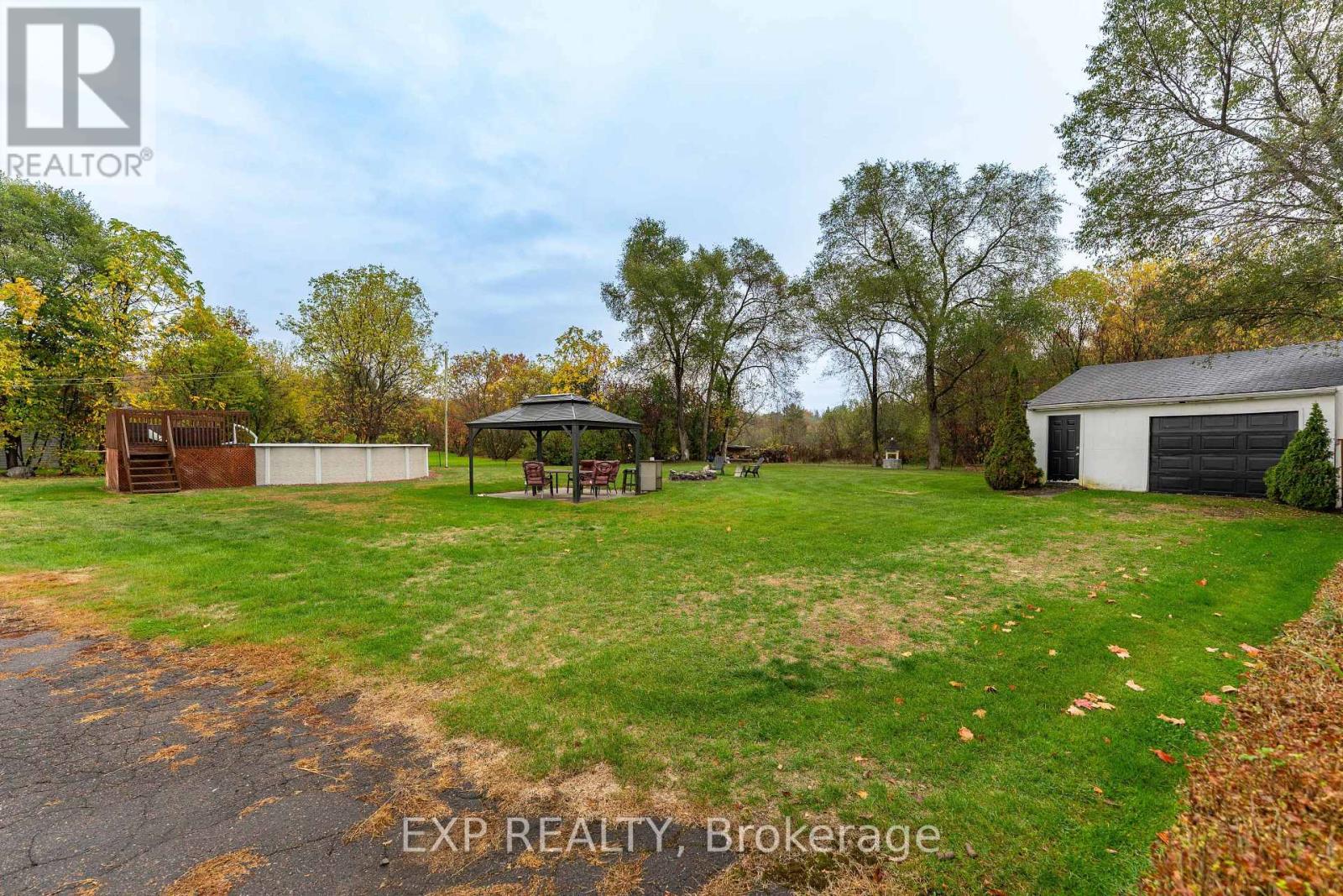 635 Front Road W, Champlain, Ontario  K0B 1K0 - Photo 38 - X12597936