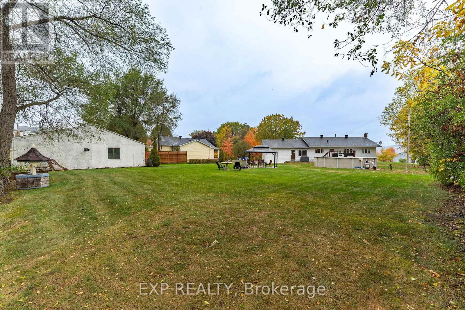635 Front Road W, Champlain, Ontario  K0B 1K0 - Photo 42 - X12597936