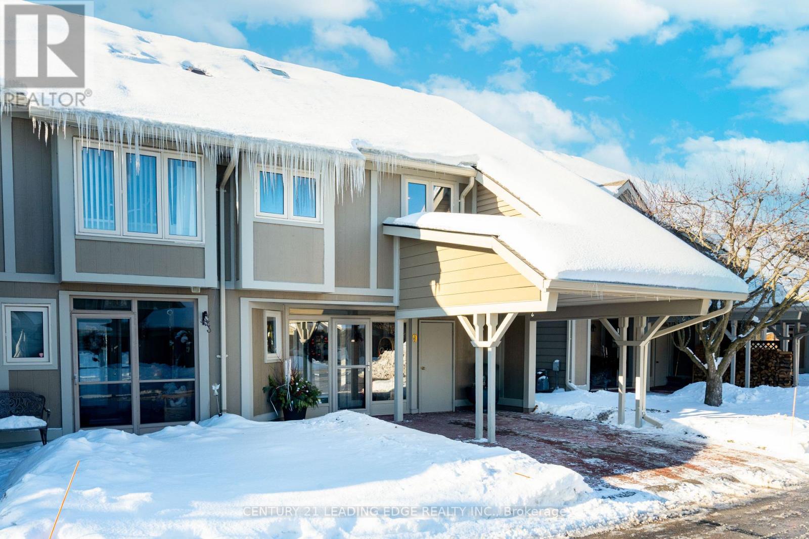 9 - 9 Davy Point Circle, Georgina, Ontario  L4P 3H2 - Photo 2 - N12633362