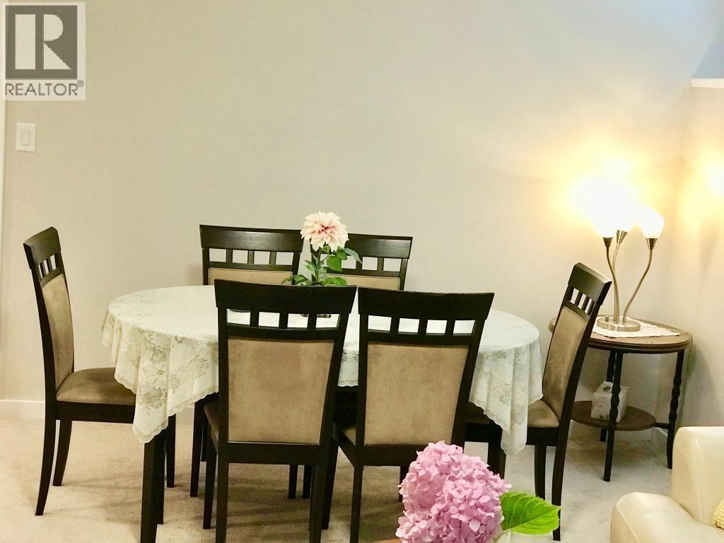 6486 Bruce Street, West Vancouver, British Columbia  V7W 2G6 - Photo 2 - R3073827