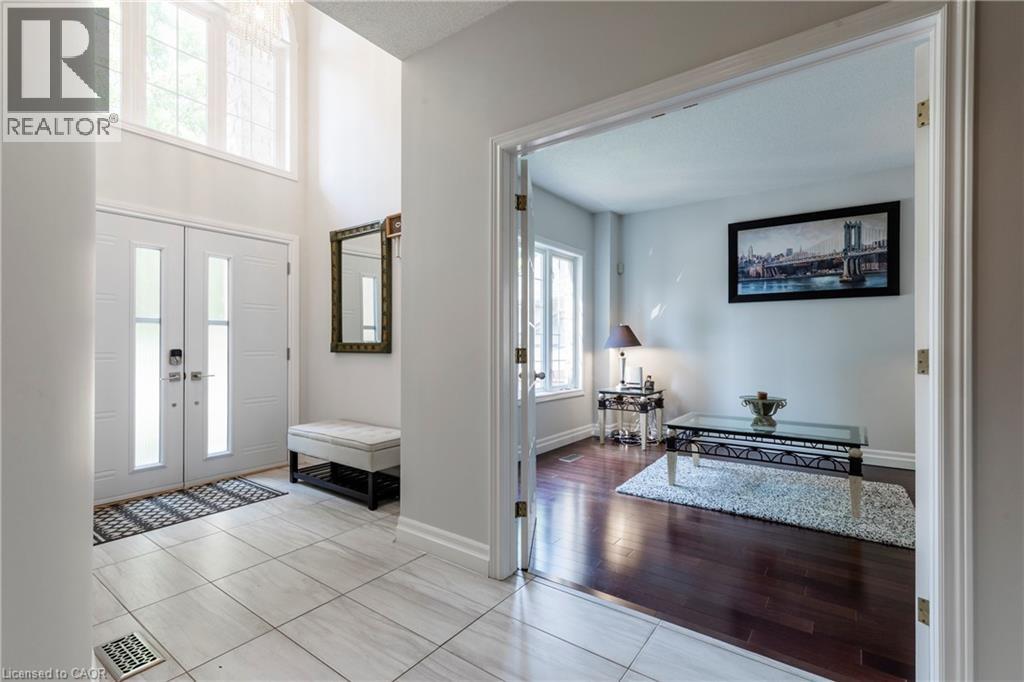 98 Stonehenge Drive, Ancaster, Ontario  L9K 1M1 - Photo 5 - 40742185