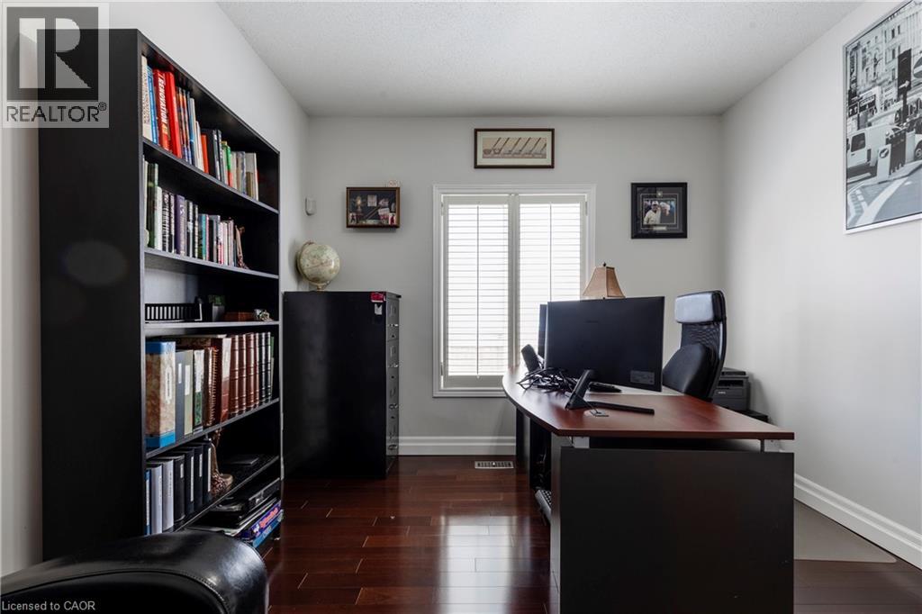 98 Stonehenge Drive, Ancaster, Ontario  L9K 1M1 - Photo 11 - 40742185