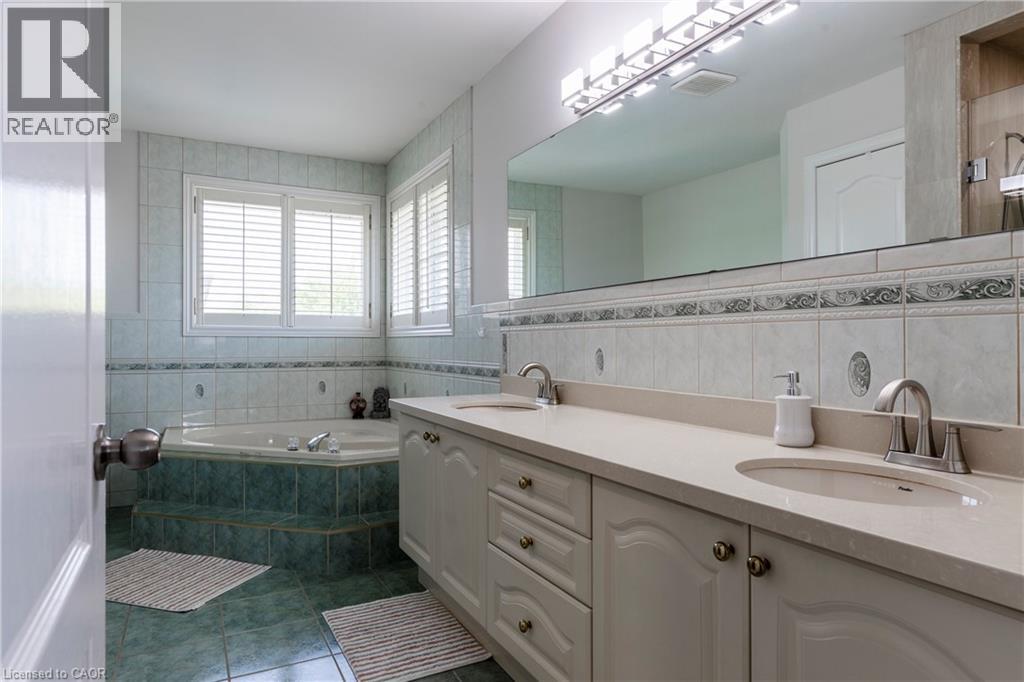 98 Stonehenge Drive, Ancaster, Ontario  L9K 1M1 - Photo 27 - 40742185