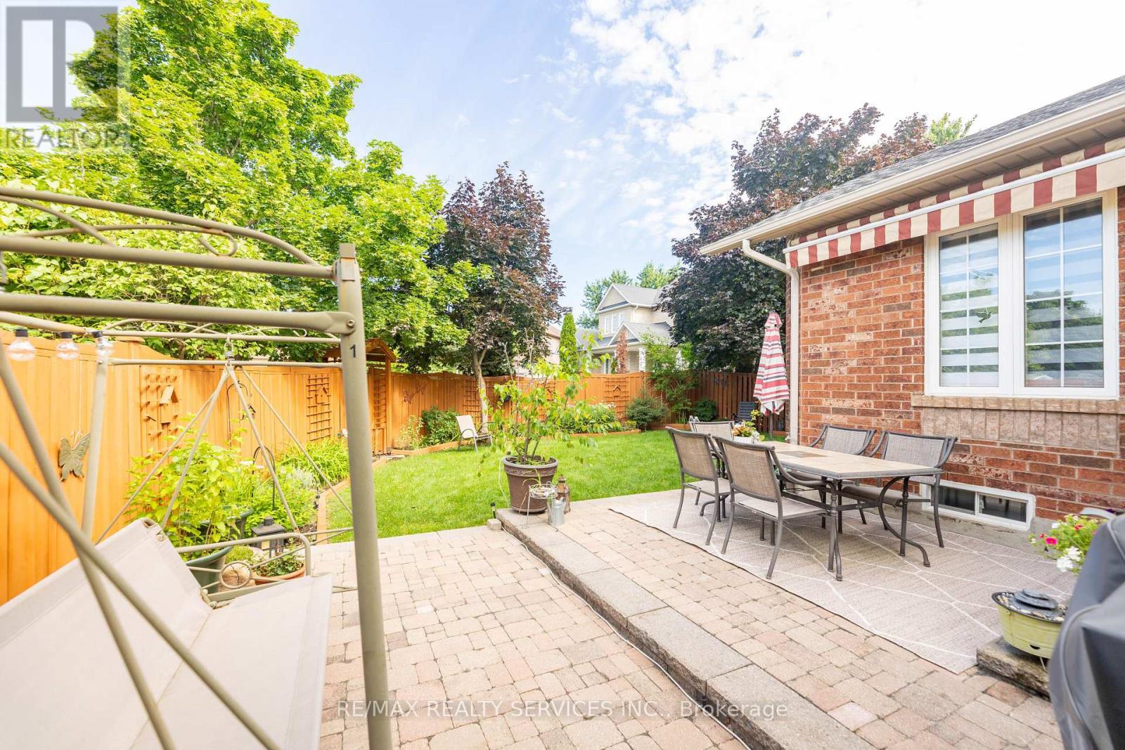 1 Daisy Court, Brampton, Ontario  L7A 1J8 - Photo 46 - W12501894