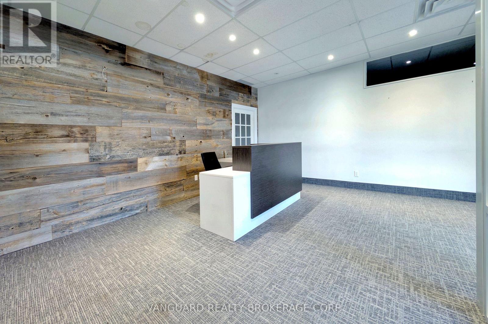 5155 Spectrum Way, Mississauga, Ontario  L4W 5A5 - Photo 5 - W12571380