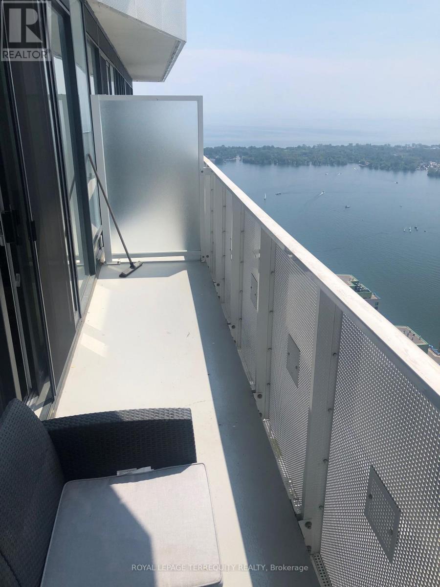 7101 - 88 Harbour Street, Toronto (Waterfront Communities), Ontario  M5J 0C3 - Photo 4 - C12633490