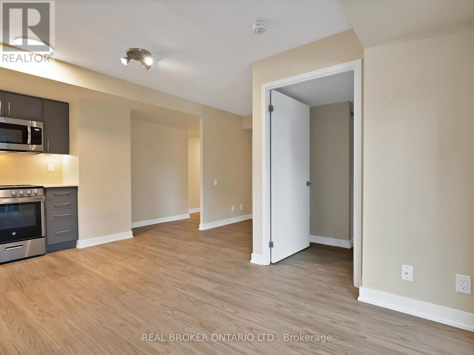 405 - 38 Monte Kwinter Court, Toronto, Ontario  M3H 0E2 - Photo 11 - C12633526