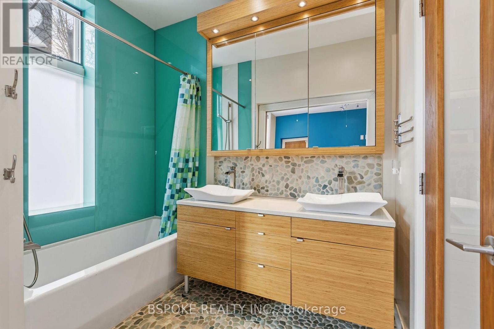 Main - 90 Madison Avenue, Toronto, Ontario  M5R 2S4 - Photo 16 - C12633554