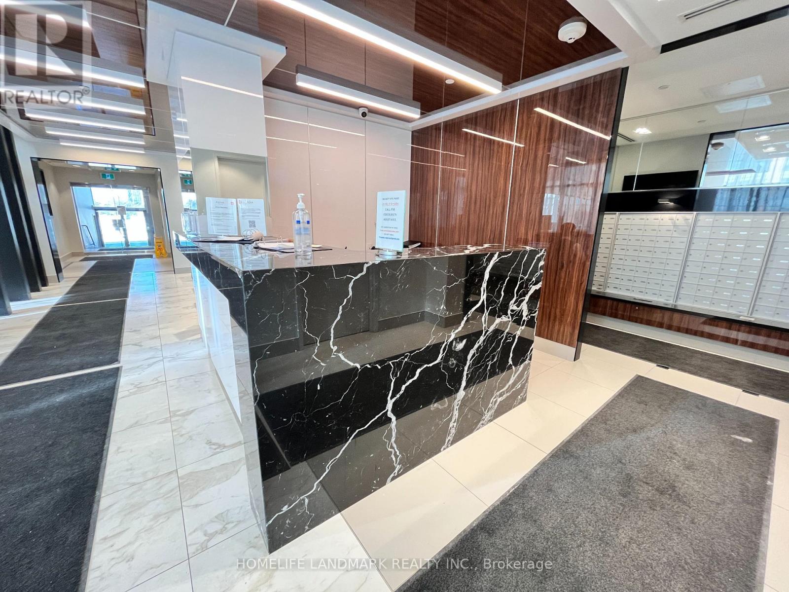 412 - 32 Forest Manor Road, Toronto, Ontario  M2J 1M1 - Photo 4 - C12633566