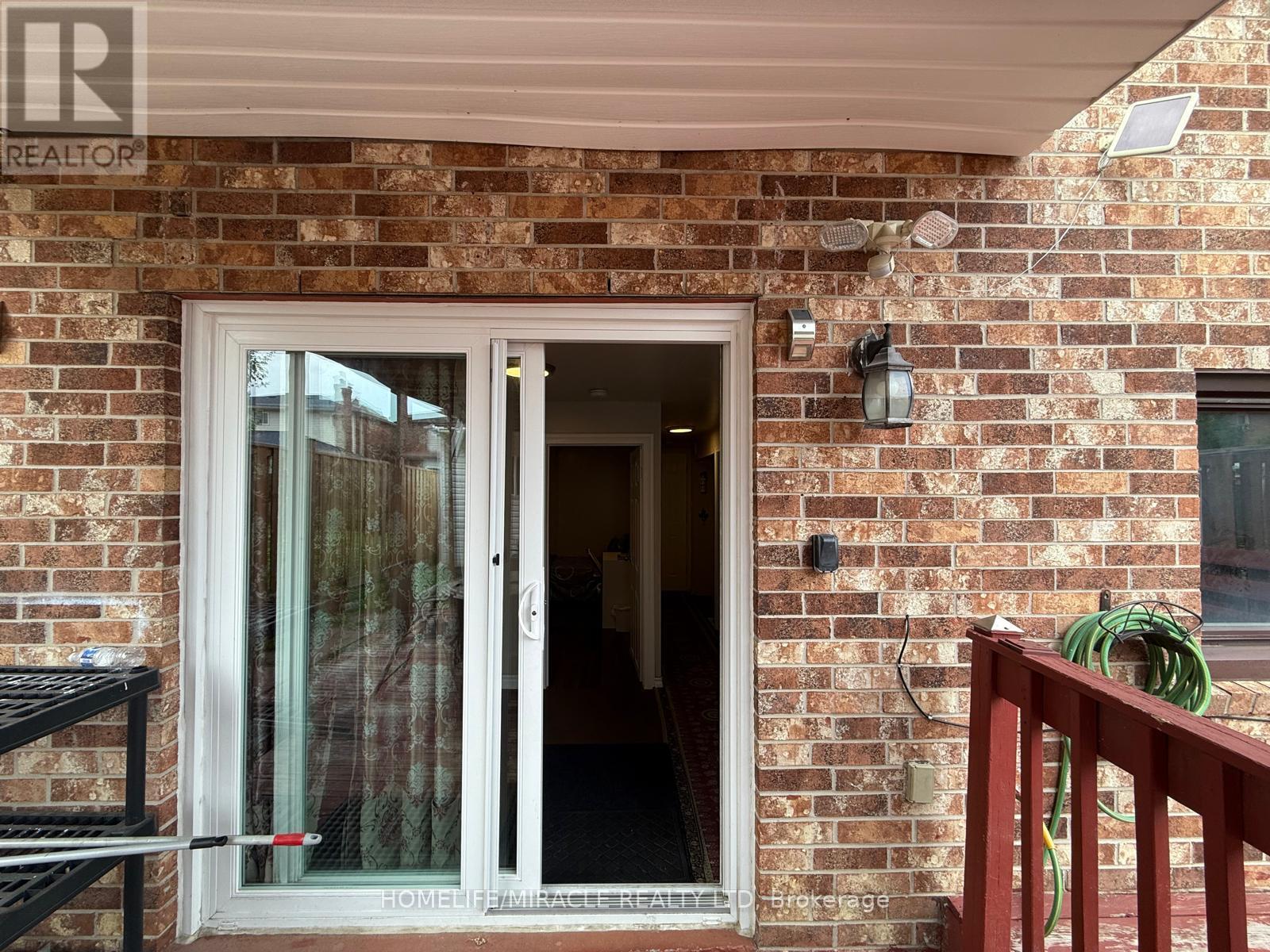 Main & Second Floor - 29 Parsonage Drive, Toronto, Ontario  M1B 4J2 - Photo 2 - E12633504