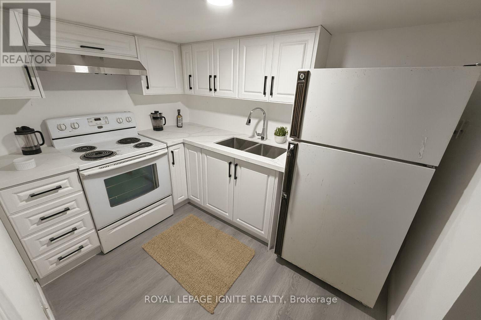 187 Twyn Rivers Drive, Pickering, Ontario  L1V 1E3 - Photo 13 - E12633508