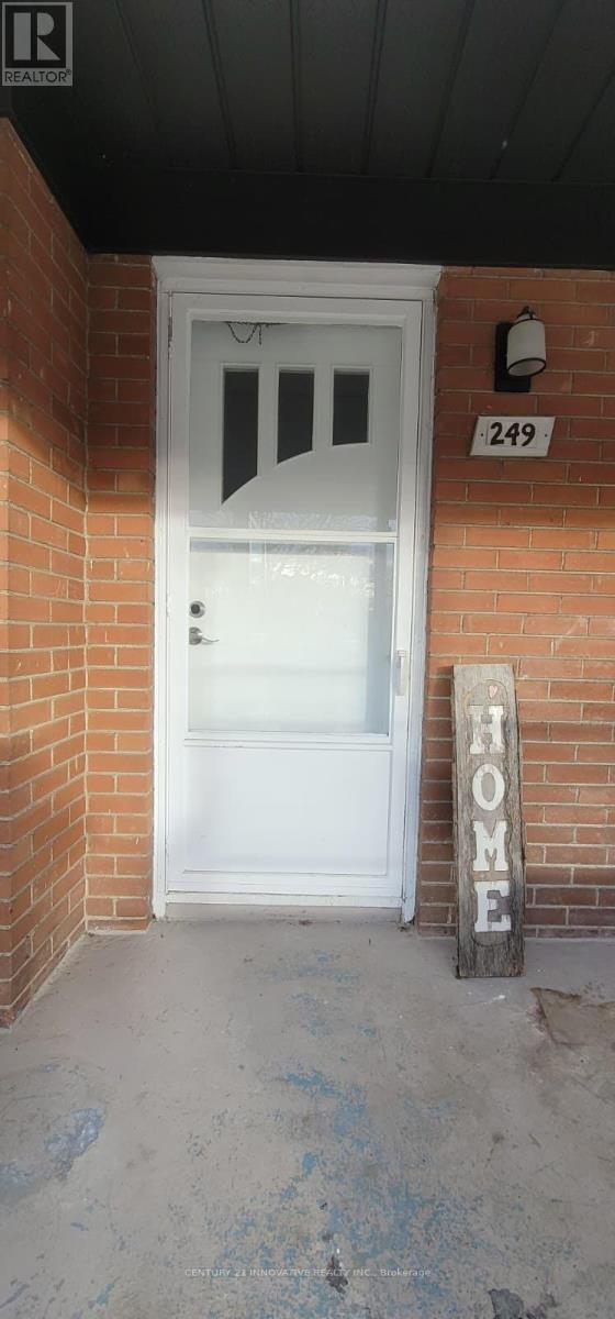 249 Highland Avenue, Oshawa, Ontario  L1H 6A7 - Photo 2 - E12633544