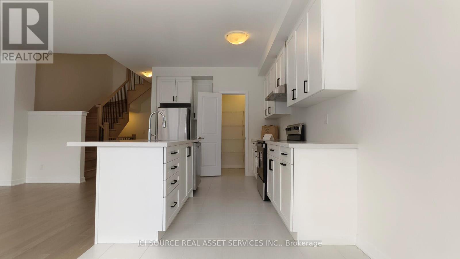 30 Freeman Williams Street, Markham, Ontario  L6C 3M7 - Photo 8 - N12633546