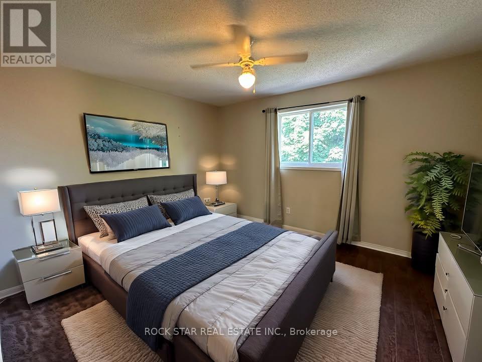 Upper - 31 Red Oak Drive, Barrie, Ontario  L4N 9M3 - Photo 10 - S12633498