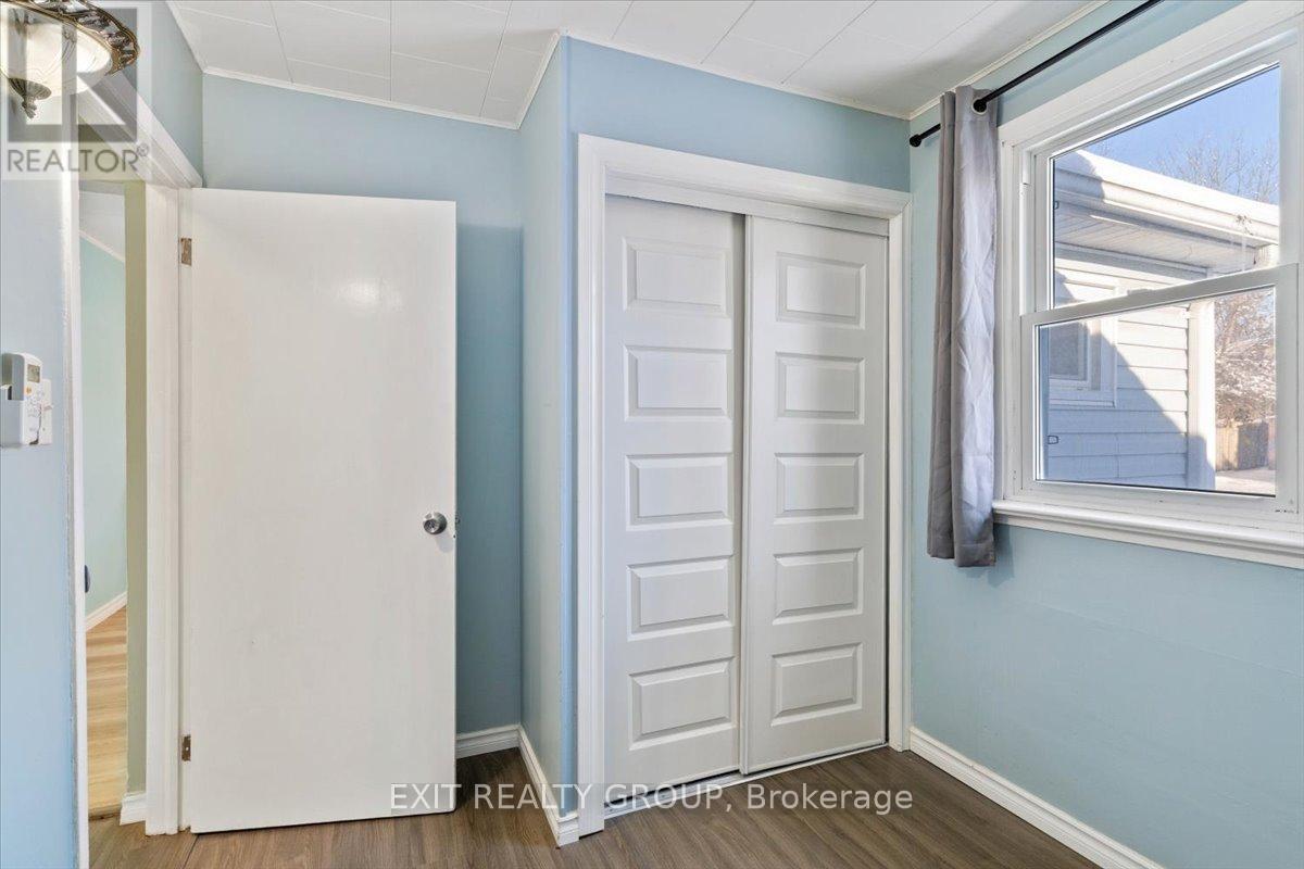 79 Louis Street, Quinte West, Ontario  K8V 2K9 - Photo 12 - X12633668