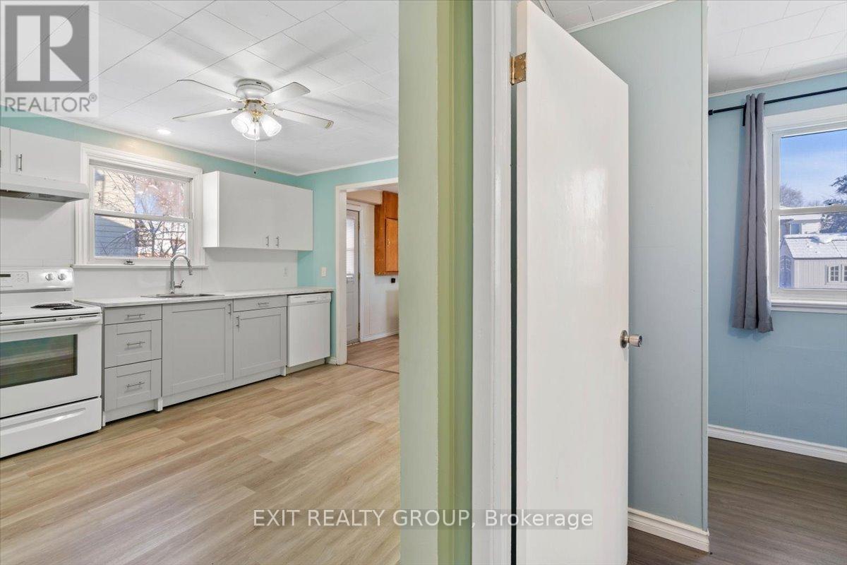 79 Louis Street, Quinte West, Ontario  K8V 2K9 - Photo 24 - X12633668