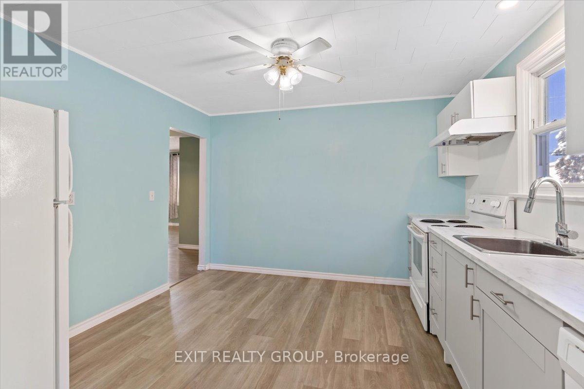 79 Louis Street, Quinte West, Ontario  K8V 2K9 - Photo 26 - X12633668