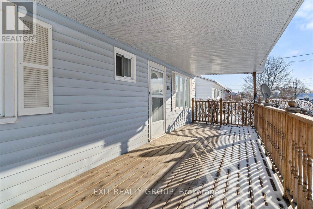 79 Louis Street, Quinte West, Ontario  K8V 2K9 - Photo 3 - X12633668