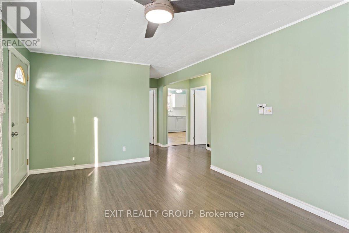 79 Louis Street, Quinte West, Ontario  K8V 2K9 - Photo 5 - X12633668