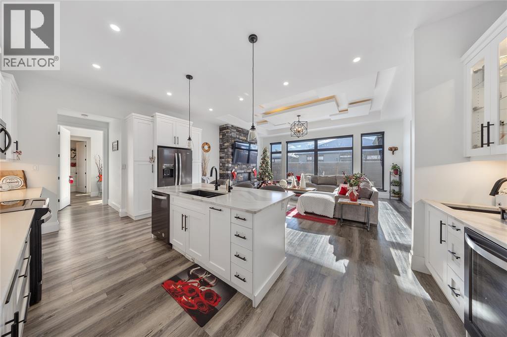 401 Rodriguez Drive, Sarnia, Ontario N7S 4M6 - Photo 5 - 25031518