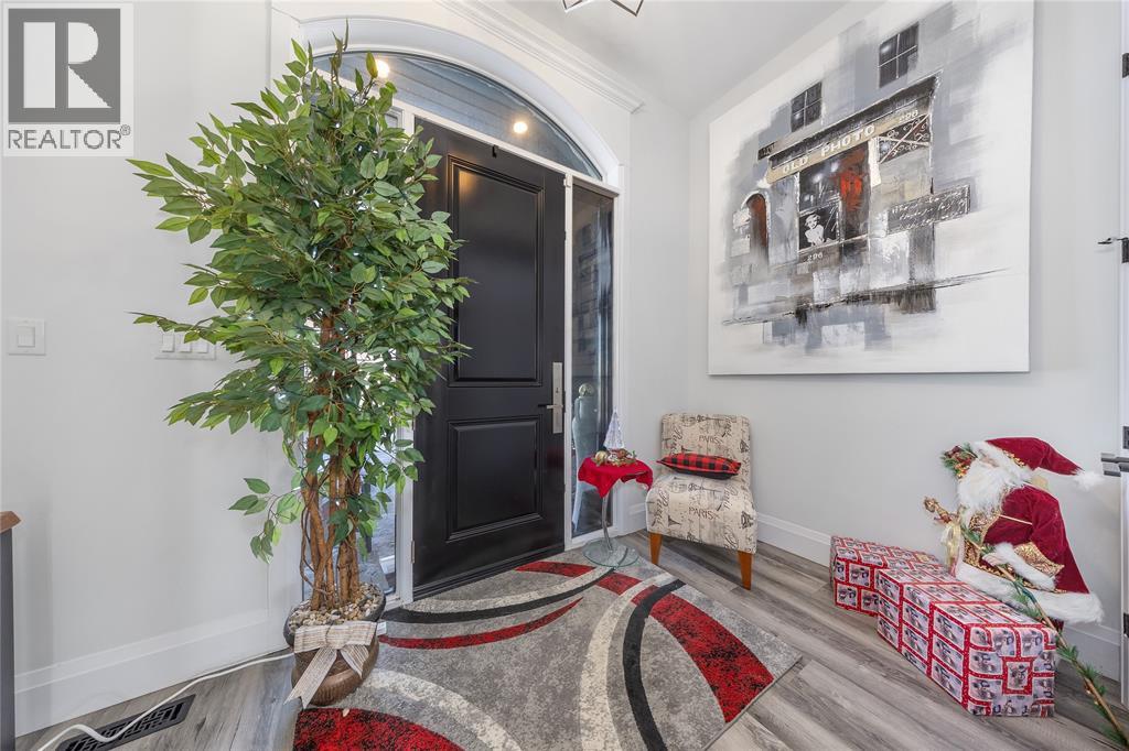 401 Rodriguez Drive, Sarnia, Ontario N7S 4M6 - Photo 4 - 25031518