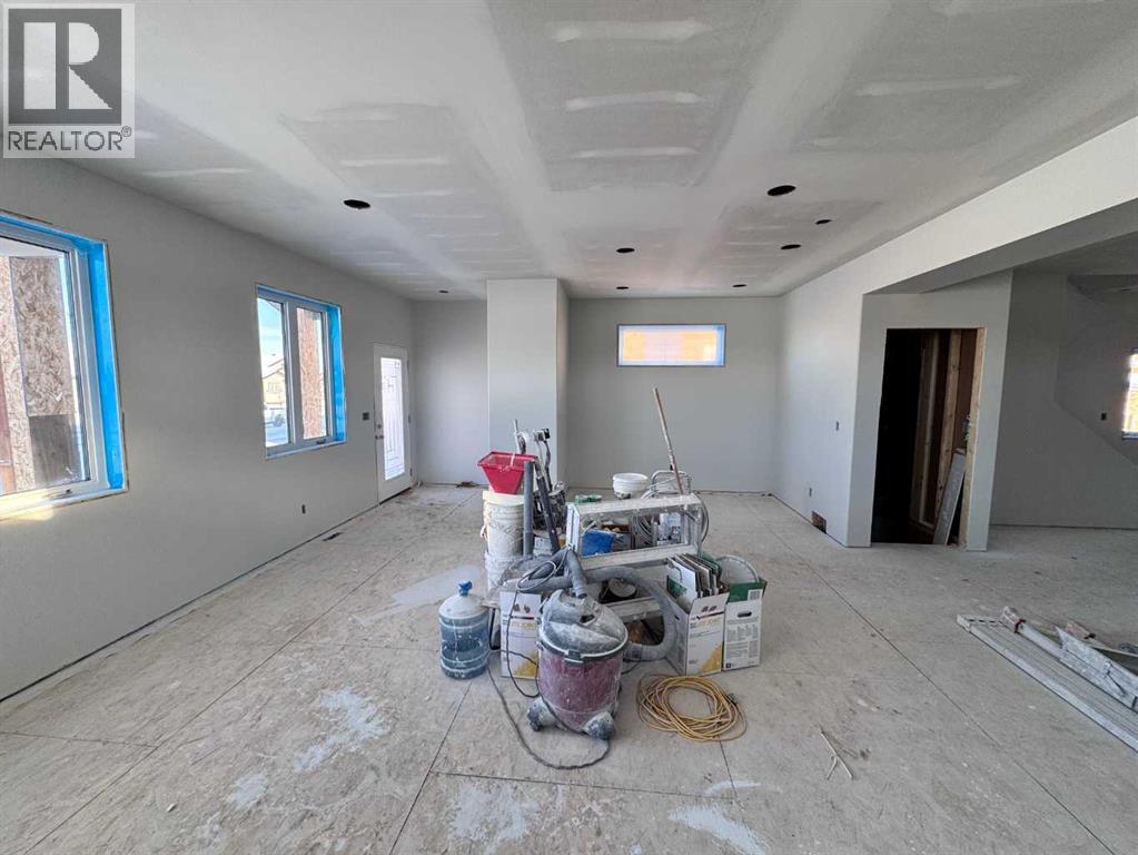 6319 26 Avenue, Camrose, Alberta T4V 5L8 - Photo 4 - A2271962