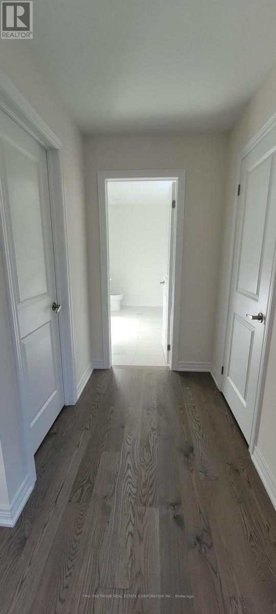 139 Dovedale Drive, Georgina, Ontario  L4P 0S6 - Photo 17 - N12392116