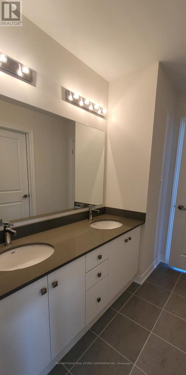 139 Dovedale Drive, Georgina, Ontario  L4P 0S6 - Photo 23 - N12392116