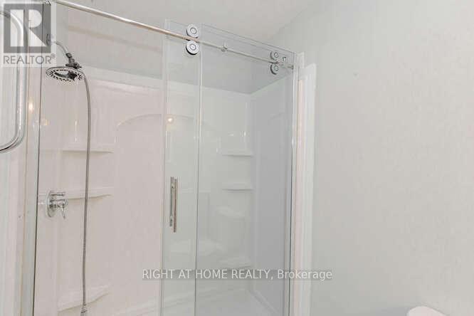 90 Greenmount Road E, Brampton, Ontario  L6S 1T8 - Photo 29 - W12633516