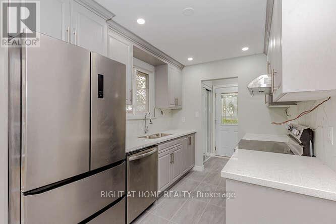 90 Greenmount Road E, Brampton, Ontario  L6S 1T8 - Photo 9 - W12633516