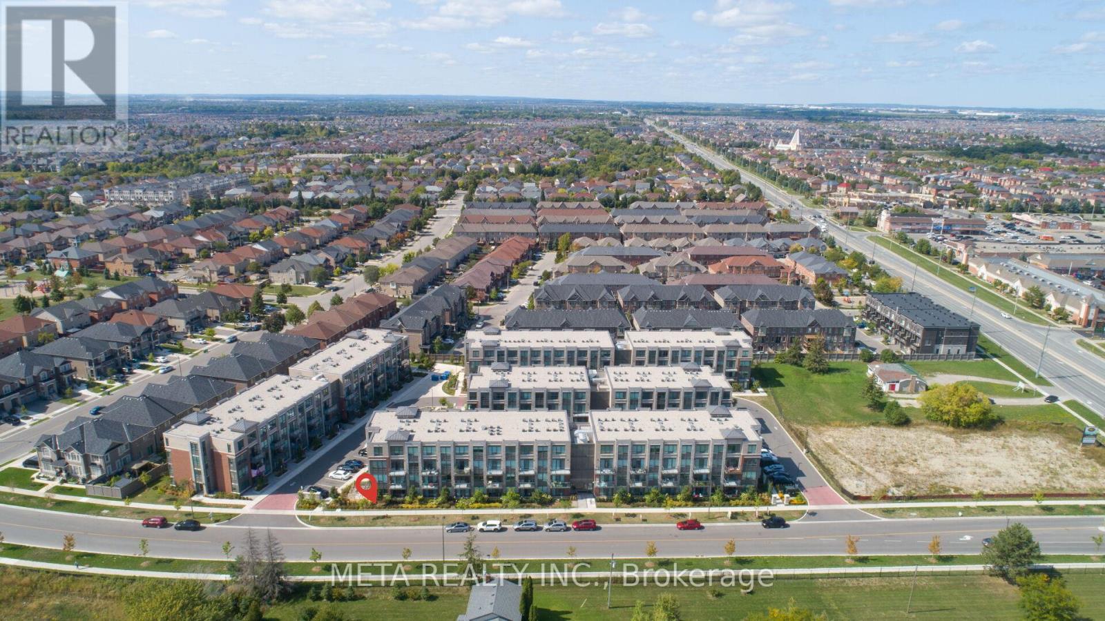 112 - 95 Attmar Drive, Brampton, Ontario  L6P 0Y6 - Photo 4 - W12633520