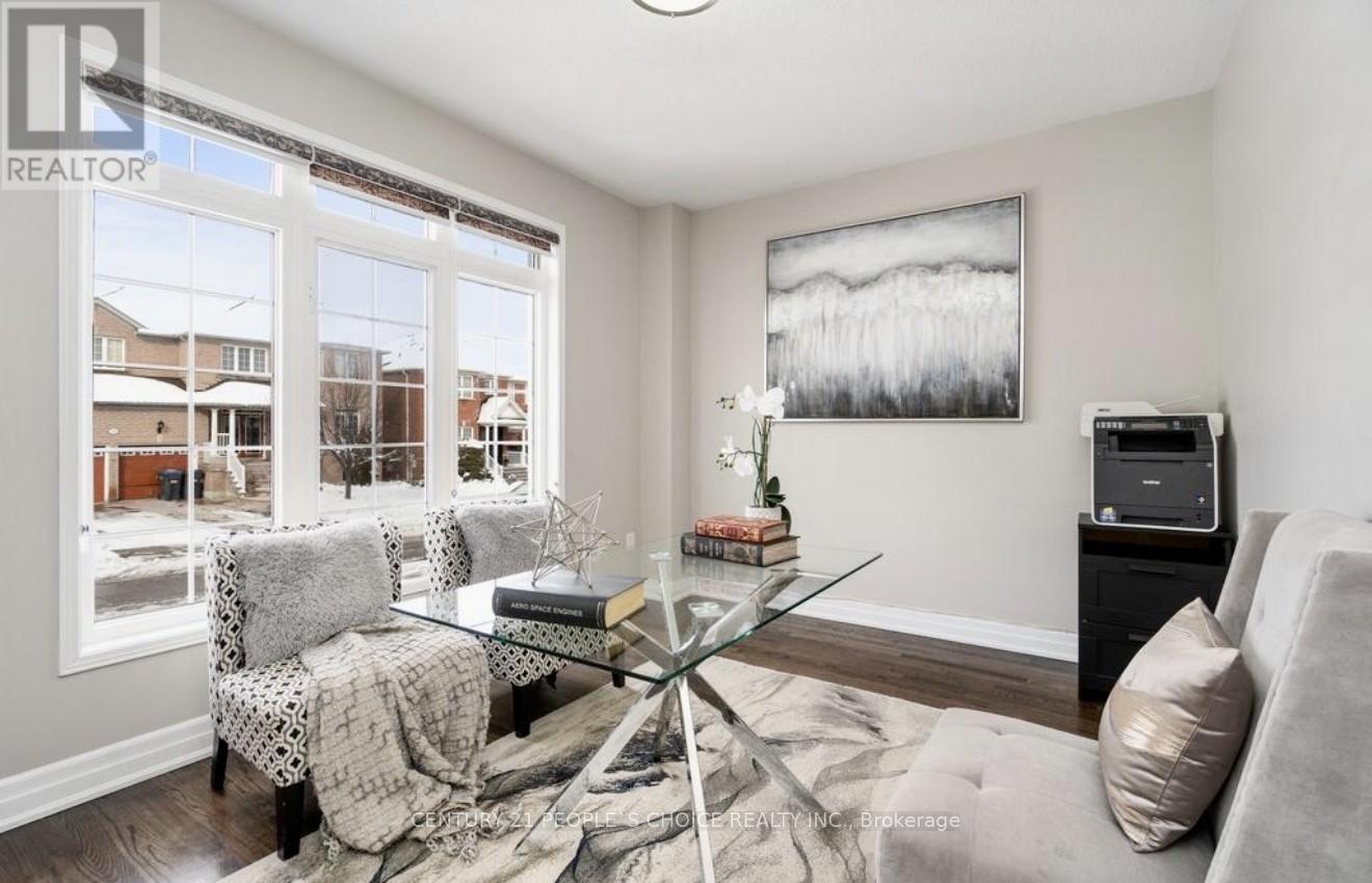 63 Northface Crescent, Brampton, Ontario  L6R 2X9 - Photo 3 - W12633528