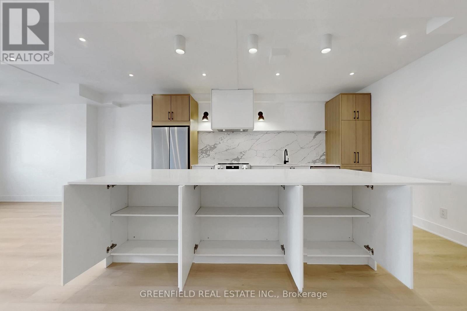 Upper - 168 Pearson Avenue, Toronto (Roncesvalles), Ontario  M6R 1G5 - Photo 10 - W12633572