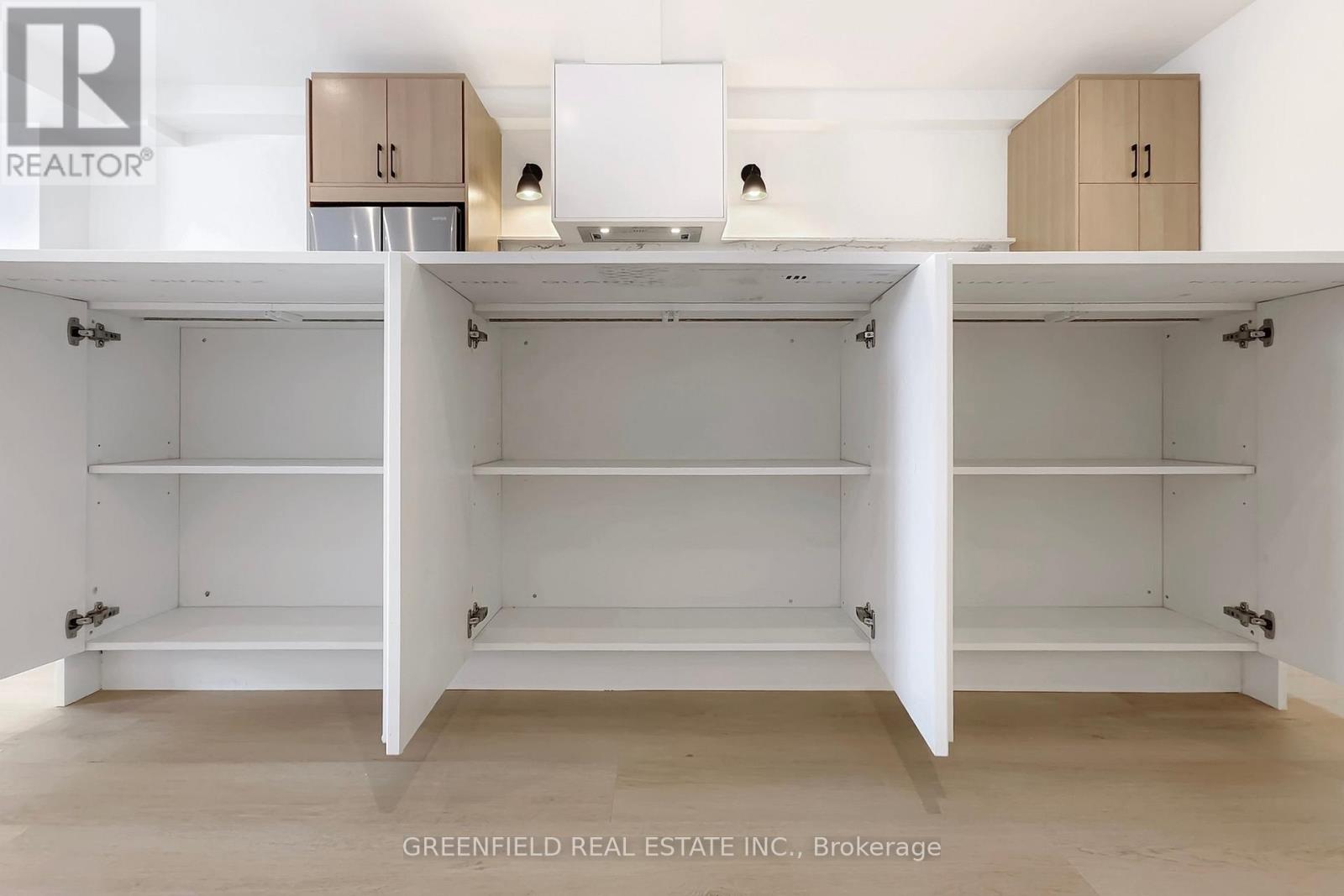 Upper - 168 Pearson Avenue, Toronto (Roncesvalles), Ontario  M6R 1G5 - Photo 11 - W12633572