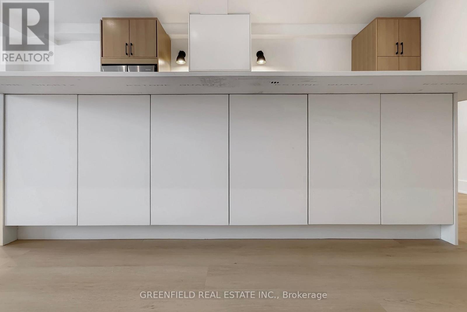 Upper - 168 Pearson Avenue, Toronto (Roncesvalles), Ontario  M6R 1G5 - Photo 12 - W12633572