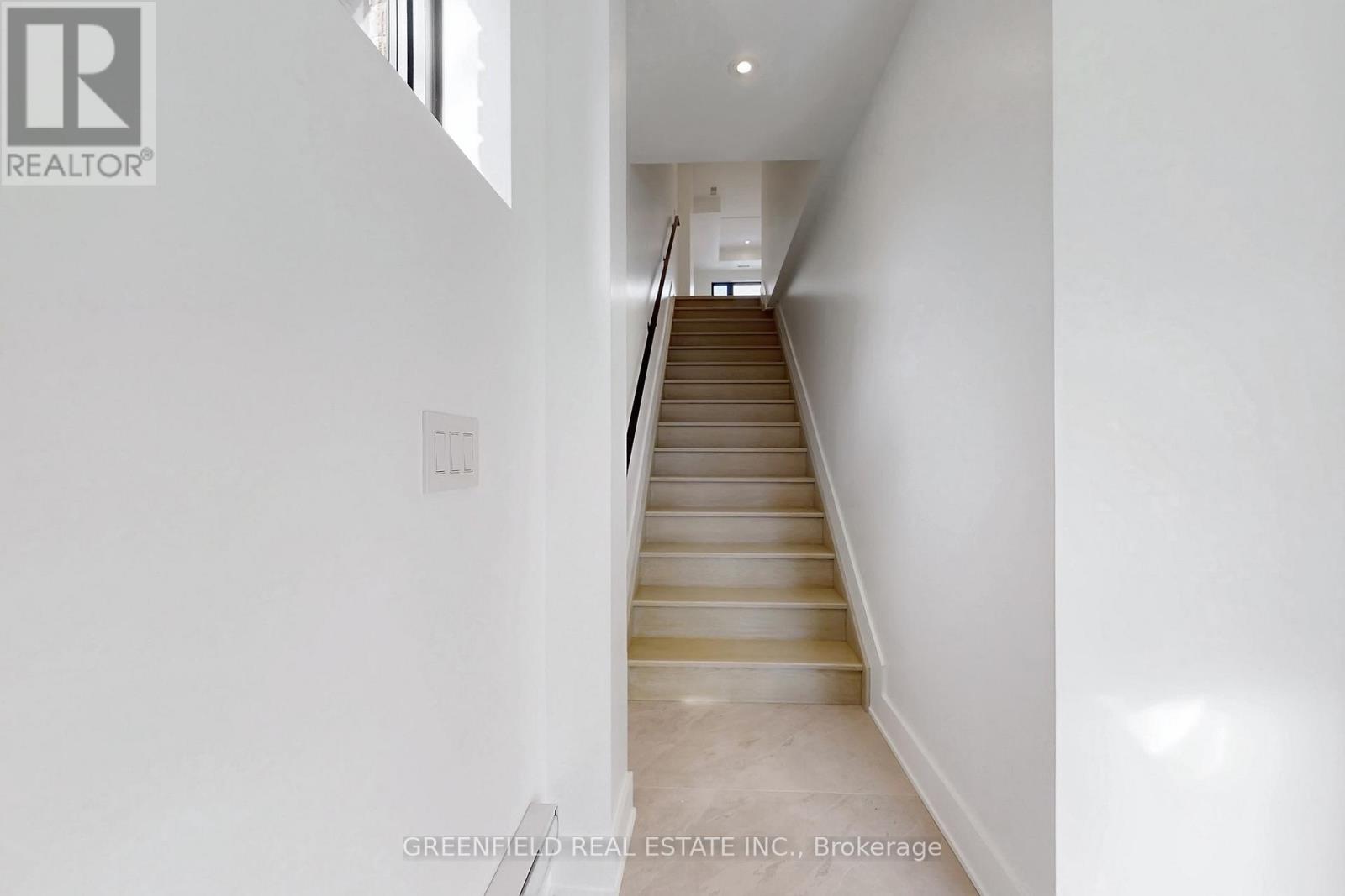 Upper - 168 Pearson Avenue, Toronto (Roncesvalles), Ontario  M6R 1G5 - Photo 16 - W12633572