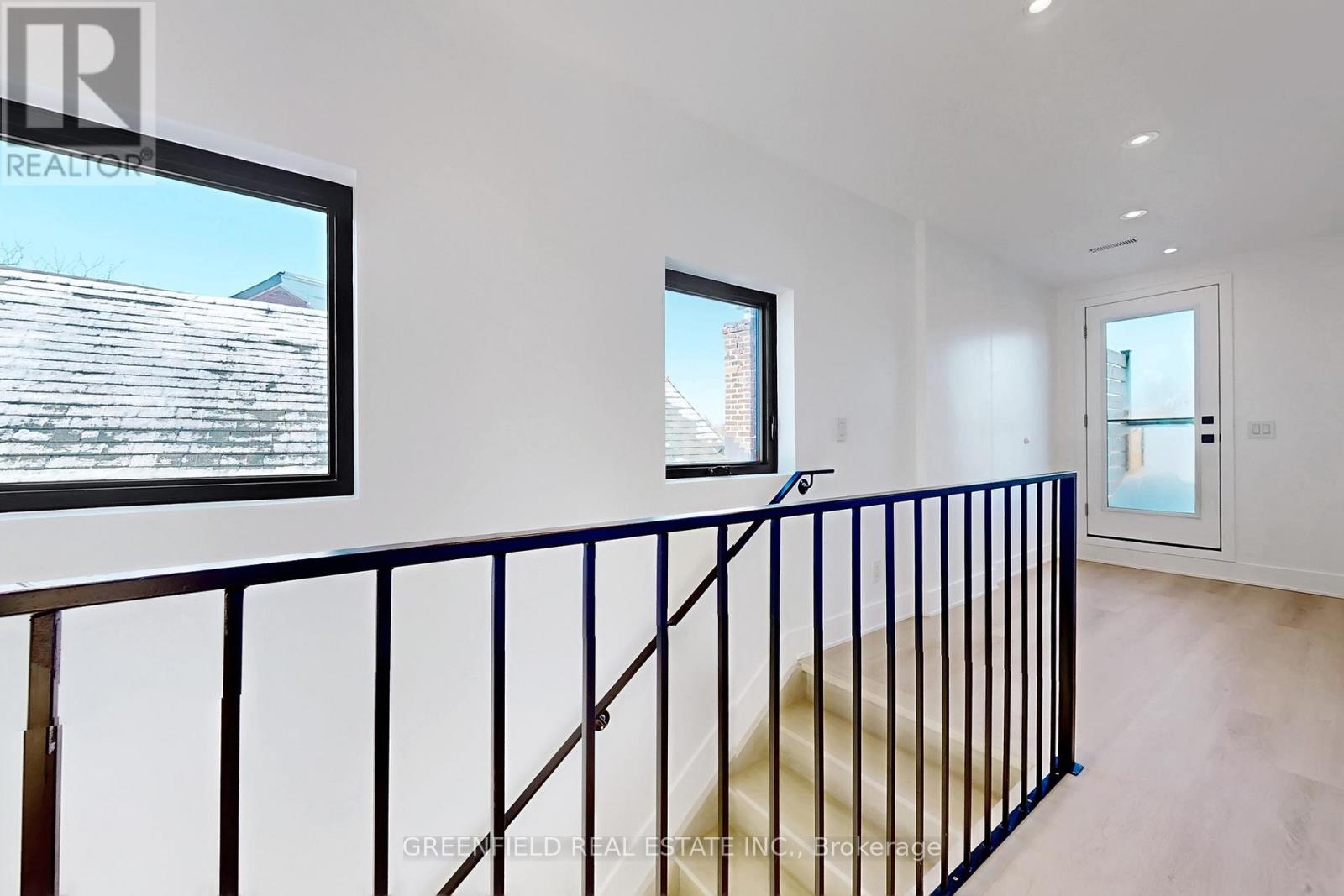 Upper - 168 Pearson Avenue, Toronto (Roncesvalles), Ontario  M6R 1G5 - Photo 25 - W12633572