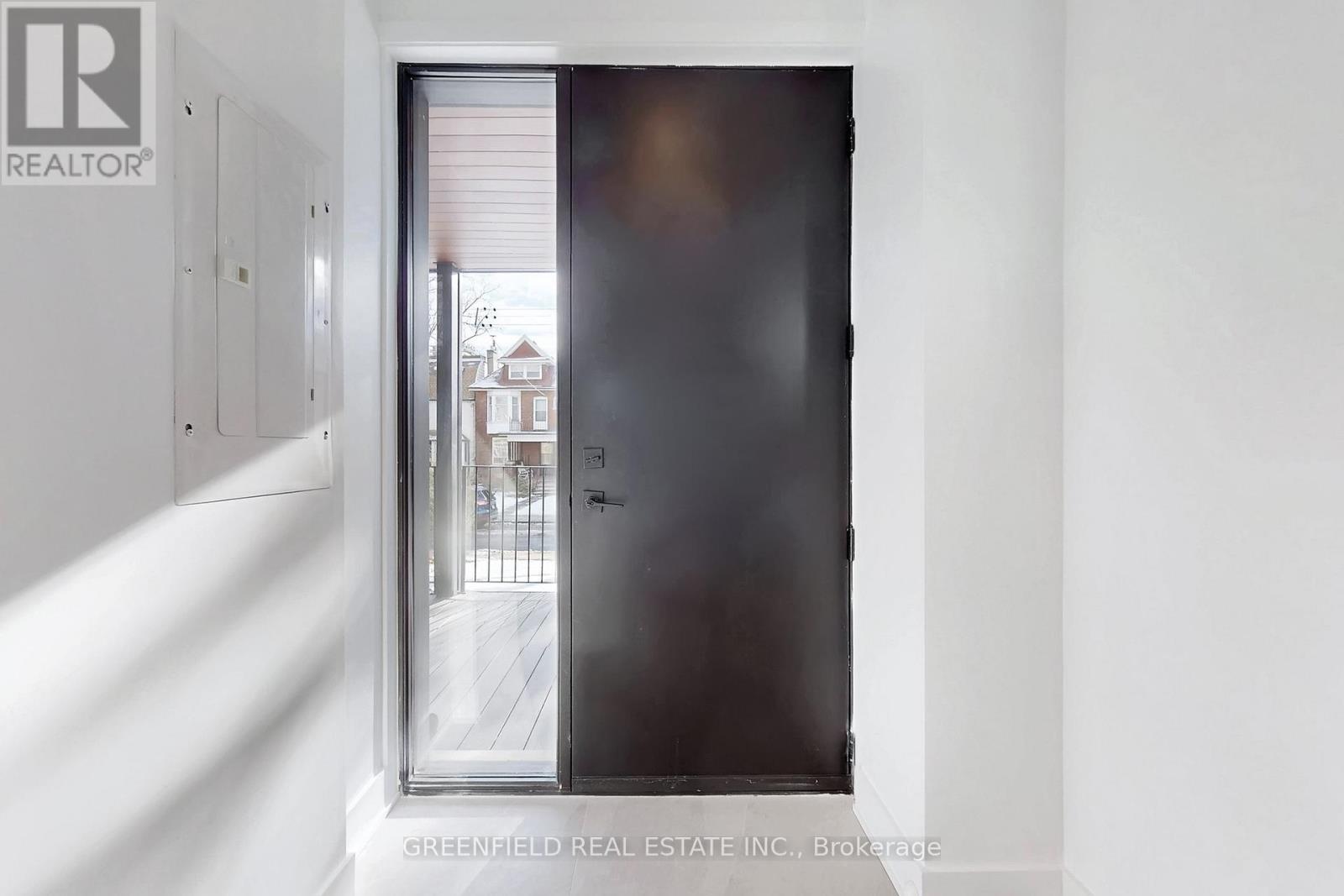 Upper - 168 Pearson Avenue, Toronto (Roncesvalles), Ontario  M6R 1G5 - Photo 50 - W12633572