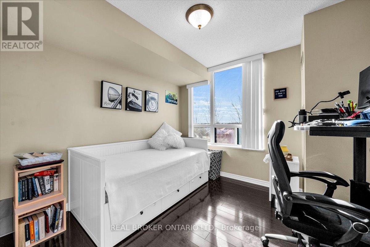 312 - 335 Rathburn Road W, Mississauga, Ontario  L5B 0C8 - Photo 12 - W12633596