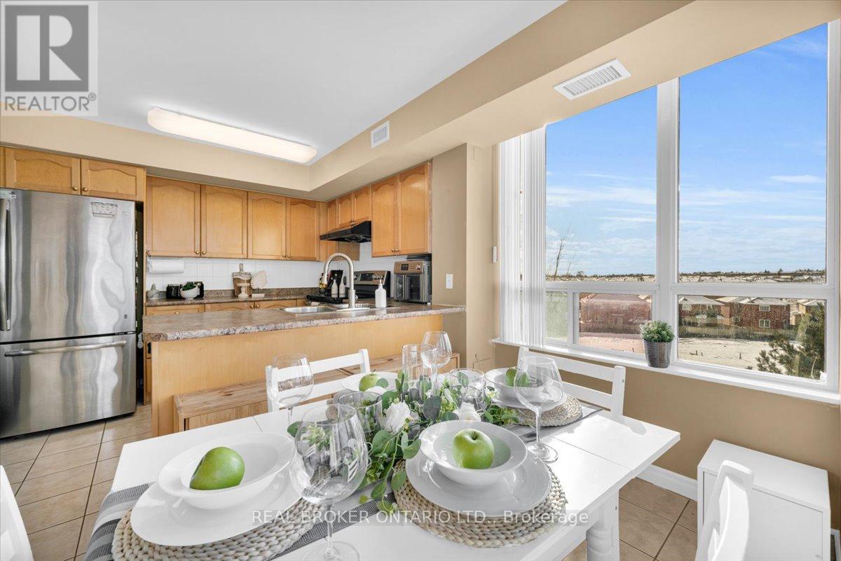 312 - 335 Rathburn Road W, Mississauga, Ontario  L5B 0C8 - Photo 21 - W12633596