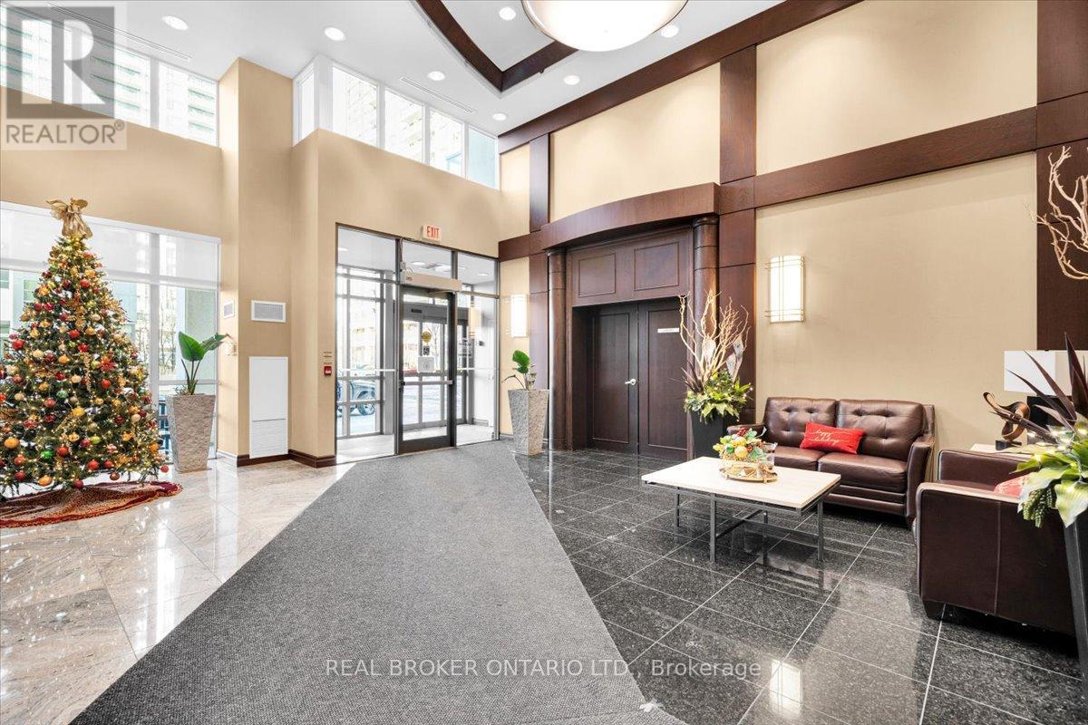 312 - 335 Rathburn Road W, Mississauga, Ontario  L5B 0C8 - Photo 3 - W12633596