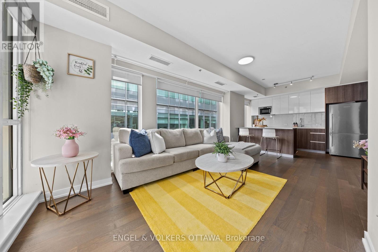 709 - 199 Slater Street, Ottawa, Ontario  K1P 0C8 - Photo 12 - X12633666