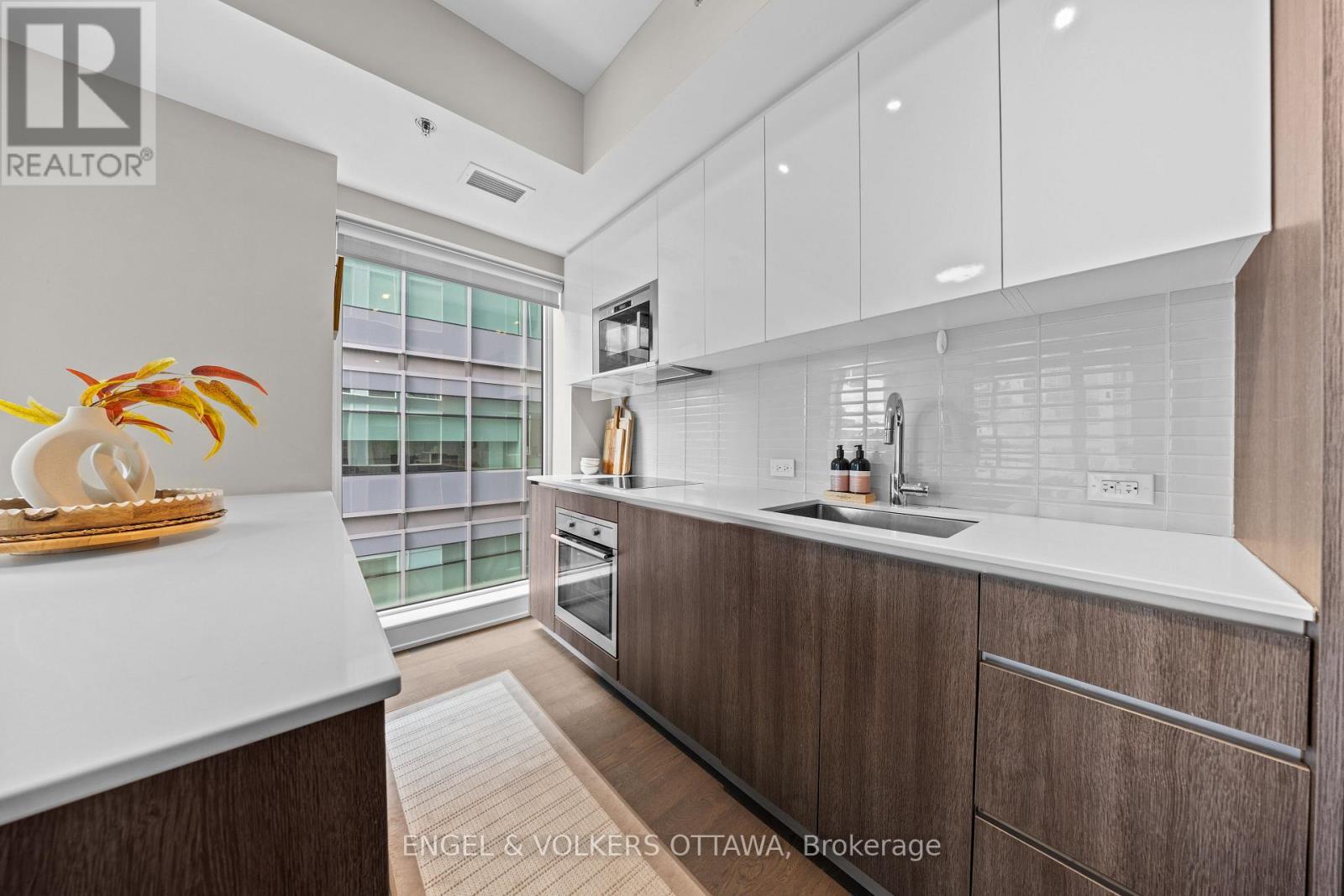 709 - 199 Slater Street, Ottawa, Ontario  K1P 0C8 - Photo 7 - X12633666