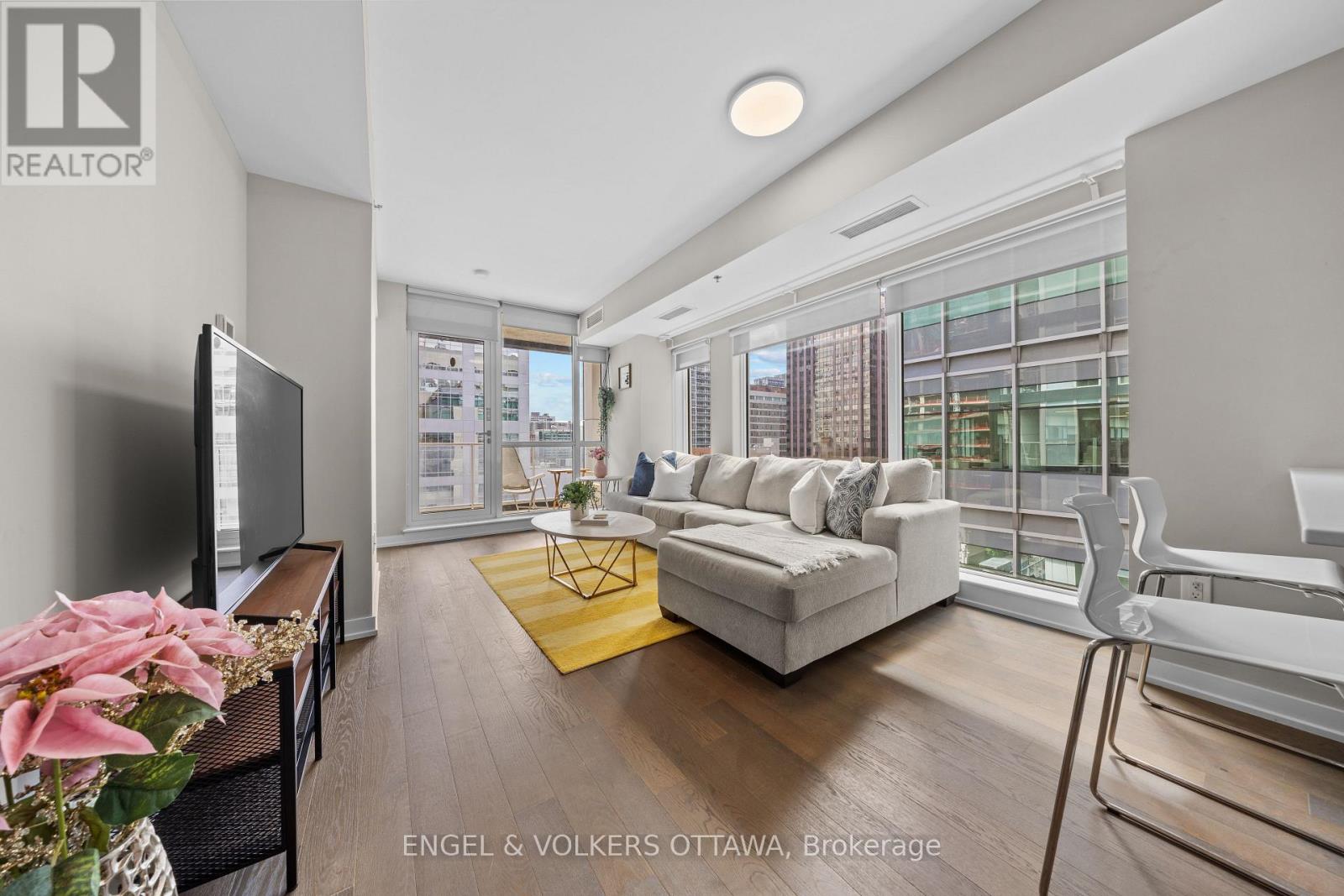 709 - 199 Slater Street, Ottawa, Ontario  K1P 0C8 - Photo 9 - X12633666