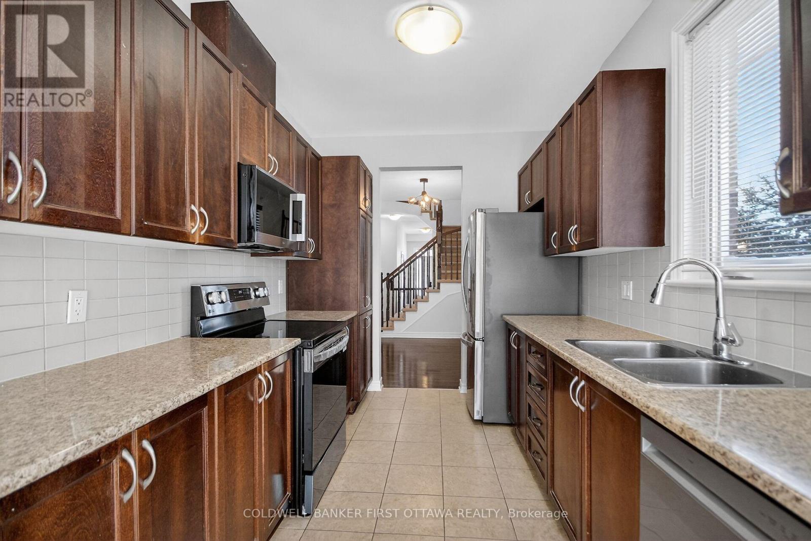 184 Highbury Park Drive, Ottawa, Ontario  K2J 5Y1 - Photo 17 - X12633700