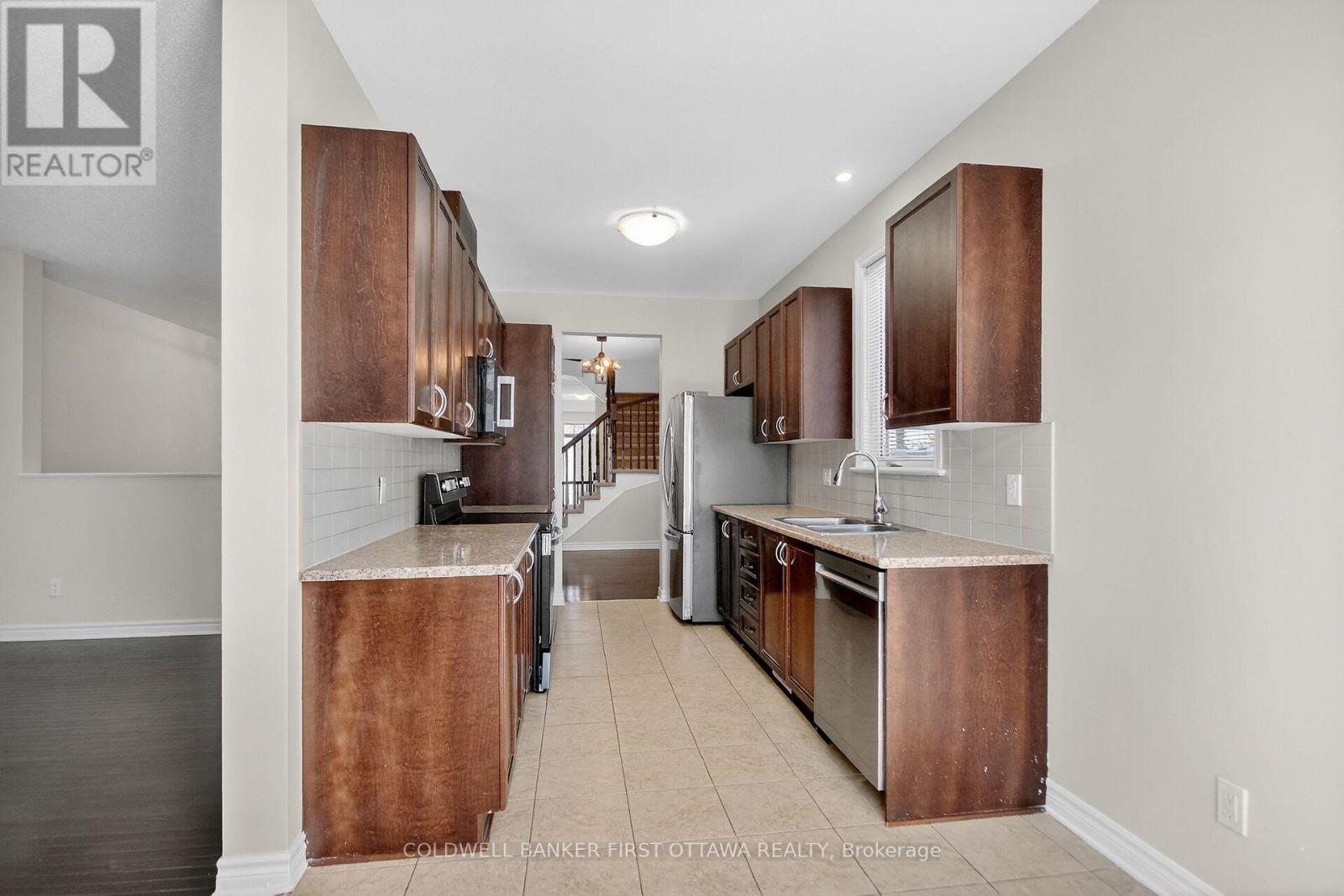 184 Highbury Park Drive, Ottawa, Ontario  K2J 5Y1 - Photo 18 - X12633700