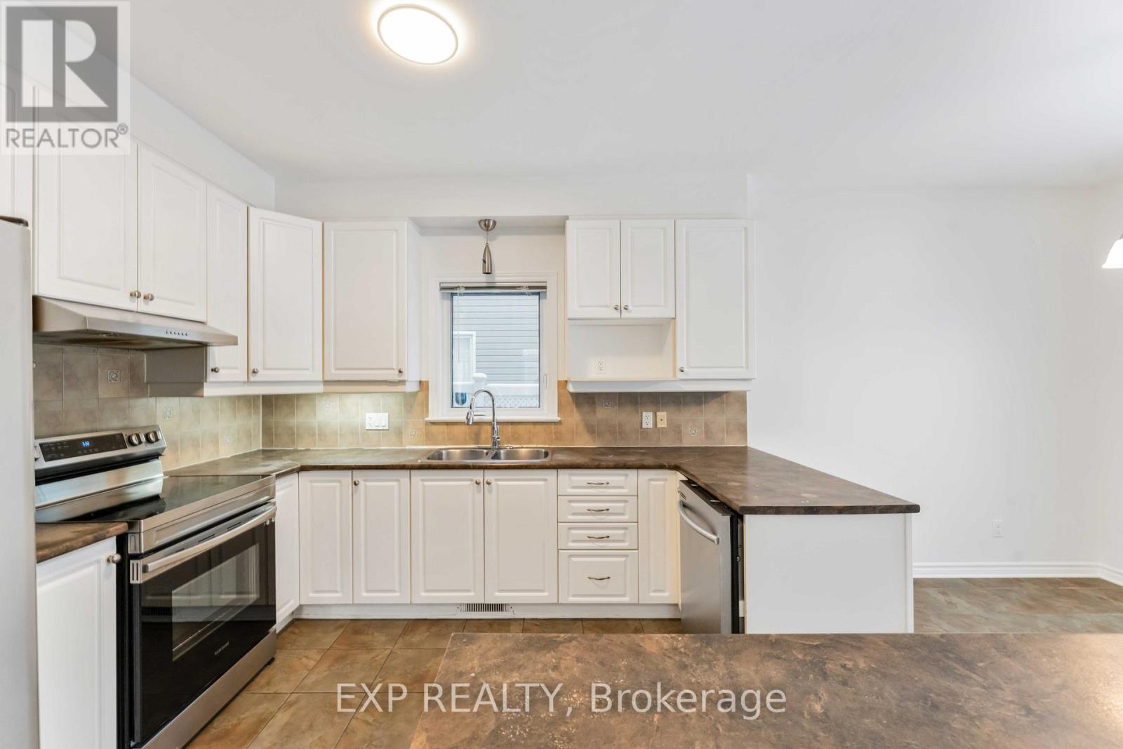 119 Anfield Crescent, Ottawa, Ontario  K2G 7B7 - Photo 16 - X12633748