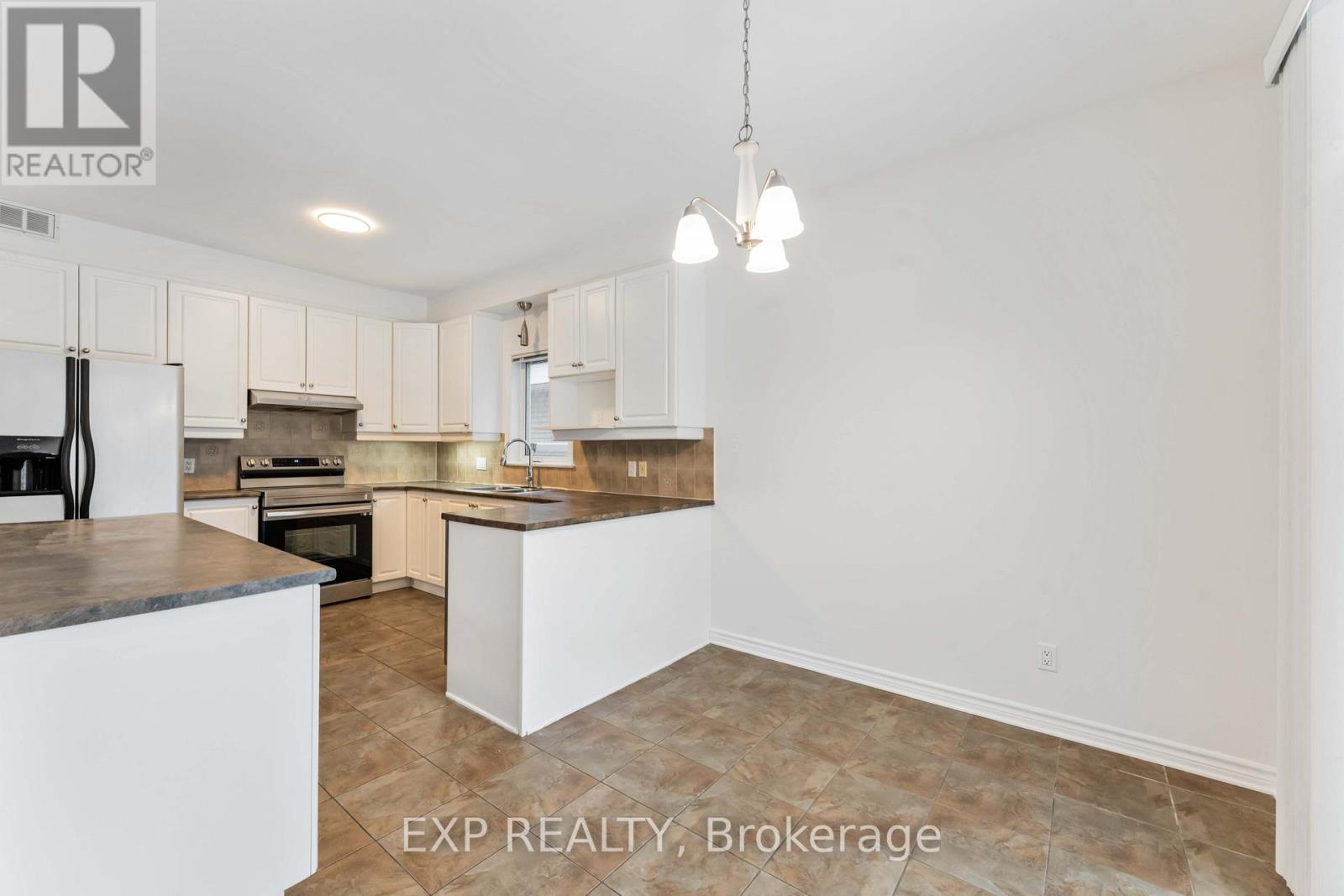 119 Anfield Crescent, Ottawa, Ontario  K2G 7B7 - Photo 17 - X12633748